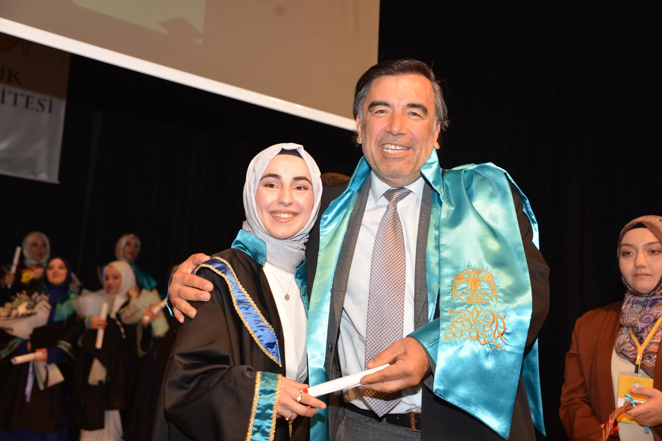 2024-2025 Eğitim Öğretim Yılı Mezuniyet Törenimiz Coşkuyla Kutlandı